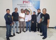 Menuju Konferensi 16 Mei, Abah Anom Resmi Jadi Calon Tunggal Ketua PWI