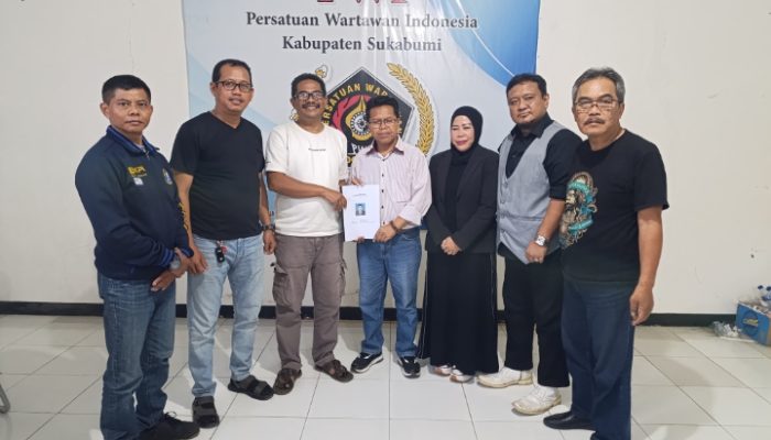 Menuju Konferensi 16 Mei, Abah Anom Resmi Jadi Calon Tunggal Ketua PWI