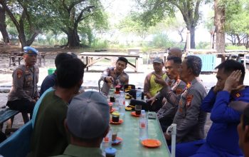 Jumat Curhat di Pulau Pari, Kapolres Kepulauan Seribu Ajak Warga Laporkan Premanisme Lewat Call Center 110