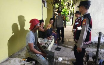 Patroli Malam Gabungan Polsek Kepulauan Seribu Utara Tekan Kejahatan 3C, Layanan 110 Disosialisasikan ke Warga