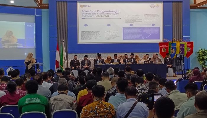 Tantang Mahasiswa UMMI di Milad ke-23, Mendes PDT: Buktikan Bisa Sukses dari Desa
