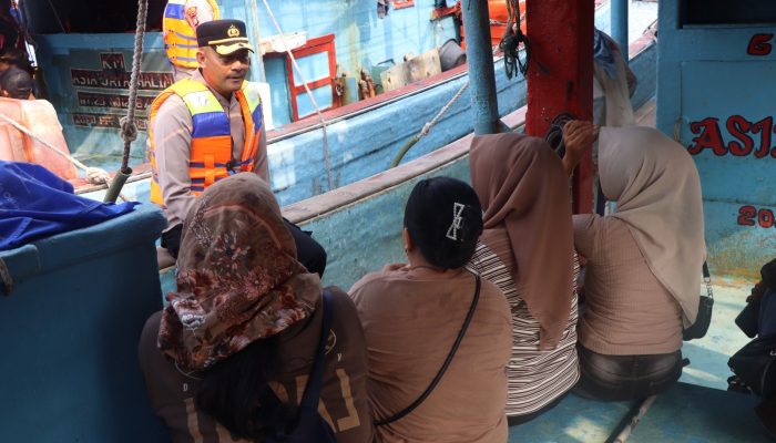 Bhabinkamtibmas Pulau Tidung Gelar Jakarta On The Spot, Sosialisasikan Layanan Polri 110 dan Ajak Warga Jaga Kamtibmas