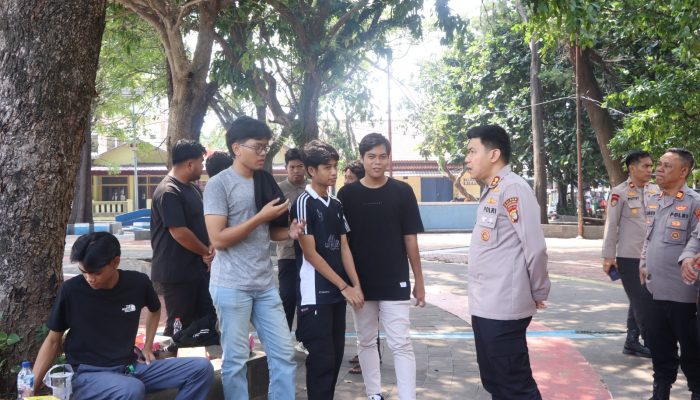Kapolres Kepulauan Seribu Pimpin Jaga Jakarta On The Spot Kamtibmas di Perairan, Sosialisasikan Layanan Polisi 110 dan Keselamatan Wisatawan