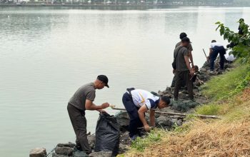 Forkopimko Jakut Gelar Bersih-bersih Kawasan Danau Sunter Selatan
