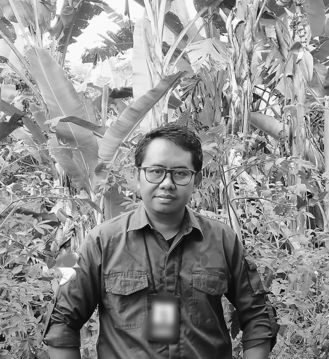 Sastrawan Nasional Lukman Ajis Salendra