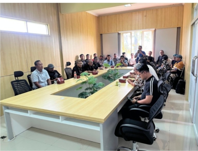 Kegiatan Pre-Construction Meeting ( PCM) Dinas PU di Benglap Cikembar.