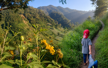 Lanskap Kampung Baruahad. Kampung ini berada di wilayah Ds. Mekartani, Kec. Cisarua, Kab. Bandung Barat. (Foto: Eddi Koben)
