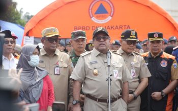 Tinjau Korban Kebakaran Kemayoran, Wagub Rano Pastikan Layanan Pengungsi Terpenuhi