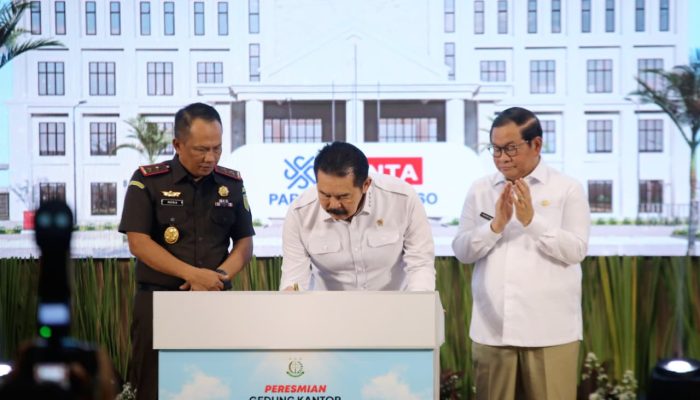 Resmikan Kantor Kejari Jakut, Gubernur Pramono Apresiasi Penyelesaian Proyek Mangkrak dan Sengketa Aset