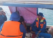 Jakarta On The Spot, Satpolairud Polres Kepulauan Seribu Sambangi Nelayan, Imbau Keselamatan Melaut dan Sosialisasikan Layanan Polisi 110