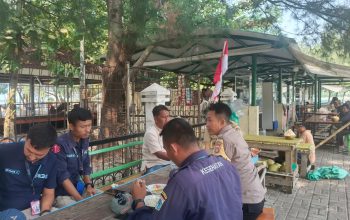 Jakarta On The Spot di Pulau Kelapa, Bhabinkamtibmas Ajak Warga Manfaatkan Layanan Polri 110