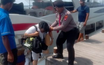 Jakarta On The Spot, Polres Kepulauan Seribu Perkuat Pelayanan Humanis di Dermaga Melalui Bantuan Penumpang dan Sosialisasi Layanan Polisi 110