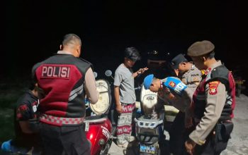 Patroli Malam Jakarta On The Spot, Polsek Kepulauan Seribu Selatan Intensifkan Sosialisasi Layanan Polisi 110 kepada Warga