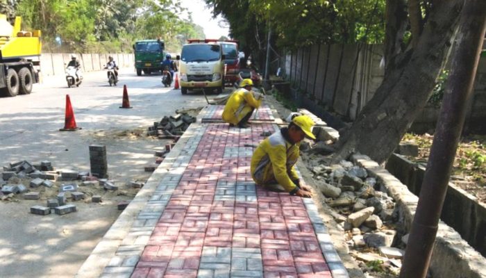Progres Perbaikan Trotoar Jalan Syekh Nawawi Al Bantani Capai 65 Persen