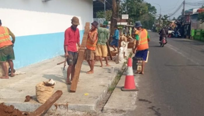 Wujudkan Harapan Masyarakat Cibadak, Perumdam TJM Sukabumi Bangun Jalur Pipanisasi untuk Akses Air