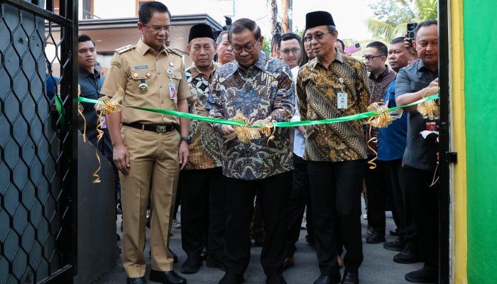 Gubernur Pramono Apresiasi Program Bedah Rumah Kolaborasi BAZNAS (BAZIS) DKI dan Dunia Usaha