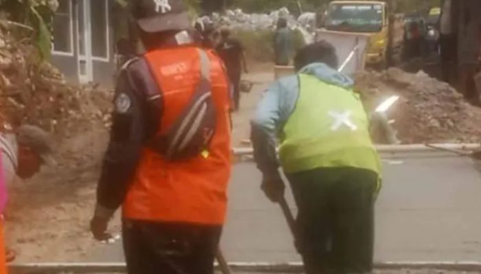 Dinas PU Betonisasi Jalan Pakuwon-Cipeuteuy Kabandungan, Ini Targetnya