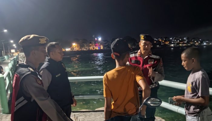 Patroli Malam Jakarta On The Spot, Polsek Kepulauan Seribu Selatan Perkuat Kedekatan dengan Warga Lewat Sosialisasi Layanan Polisi 110