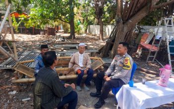 Jakarta On The Spot di Pulau Lancang, Bhabinkamtibmas Imbau Warga Waspadai Hoaks Rencana Demonstrasi dan Potensi Kerusuhan