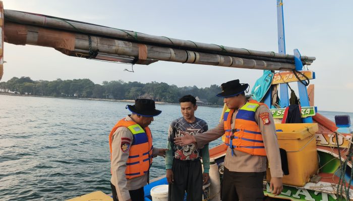 Jakarta On The Spot, Satpolairud Polres Kepulauan Seribu Sosialisasikan Layanan Polisi 110 dan Ajak Nelayan Tolak Alat Tangkap Terlarang