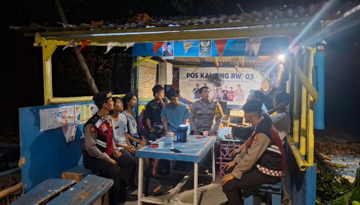 Patroli Malam Jakarta On The Spot di Pulau Tidung, Polisi Sosialisasikan Layanan 110 kepada Warga