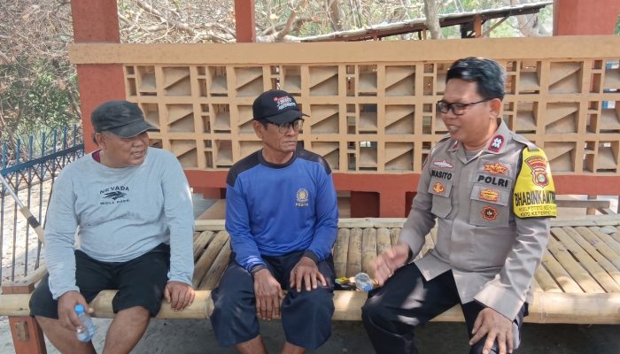 Jakarta On The Spot di Pulau Untung Jawa, Bhabinkamtibmas Imbau Warga Waspadai Hoaks dan Jaga Kamtibmas