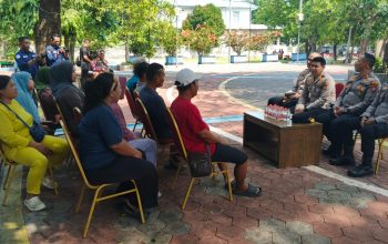 Jumat Curhat On The Spot di Pulau Lancang, Kapolres Kepulauan Seribu Ajak Warga Perkuat Keamanan dan Kenyamanan Wisata