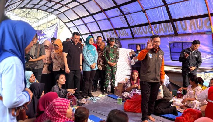 Forkopimko Jakut Pastikan Kebutuhan Penyintas Kebakaran di Pluit Terpenuhi