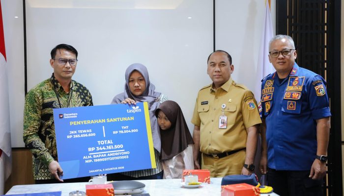 Sekda Uus Saksikan Penyerahan Santunan dan Gelar Anumerta bagi Petugas Damkar yang Gugur Saat Bertugas