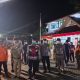 Antisipasi Abu Vulkanik Anak Krakatau, Polsek Kepulauan Seribu Selatan Bagikan Masker dan Sosialisasikan Layanan Polisi 110