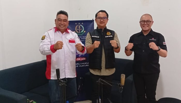 Jaga Desa Jaga Demokrasi, Kejari Kabupaten Sukabumi Gandeng ABPEDNAS dan SMSI Gelar Podcast Jelang Pilkades Serentak 2027