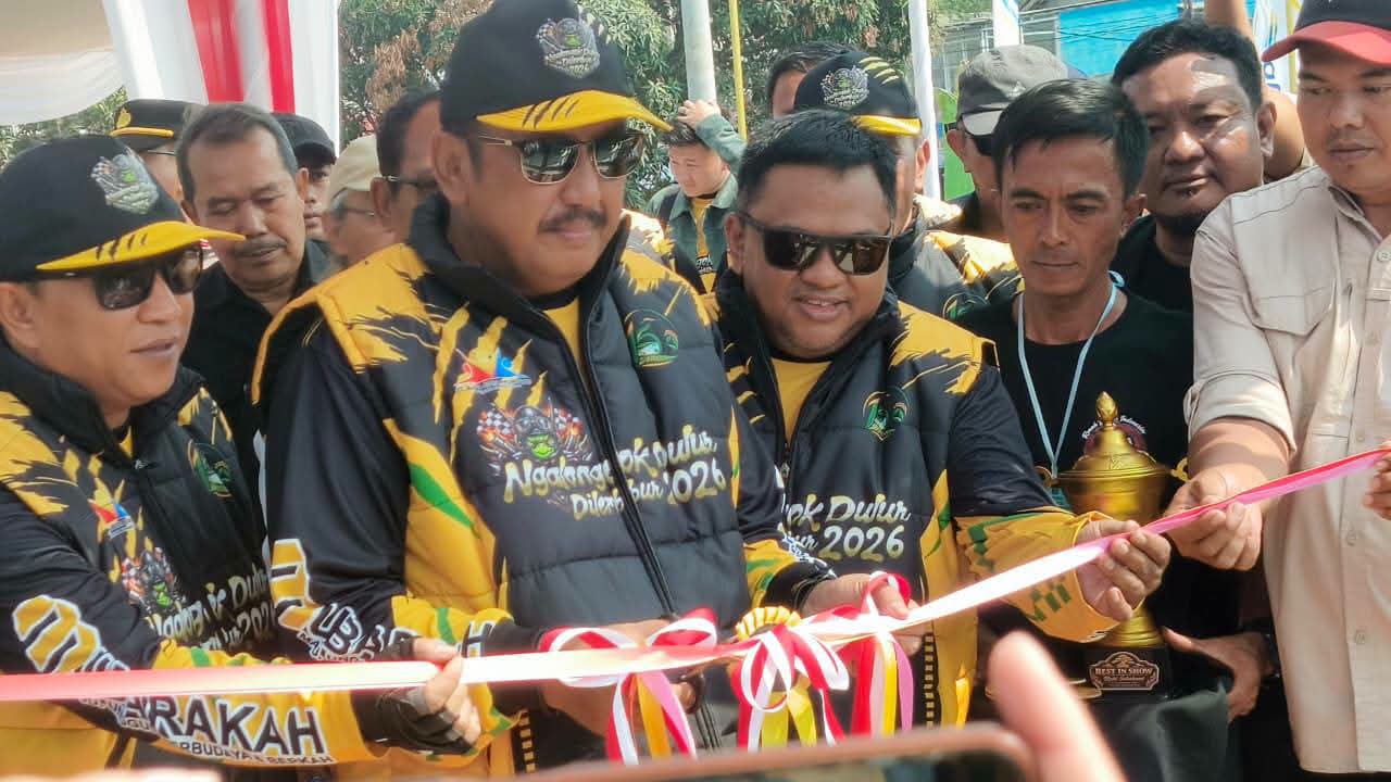 Ketua DPRD Bersama Bupati Sukabumi dan Jajaran saat pembukaan Festival Bonsai 2026