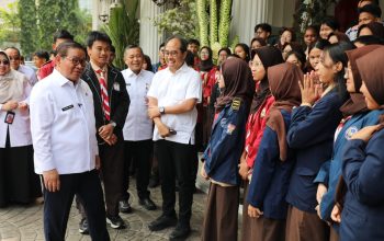 Gubernur Pramono Terima Pengurus OSIS-MPK Tujuh Sekolah, Pemimpin Harus Punya Mimpi